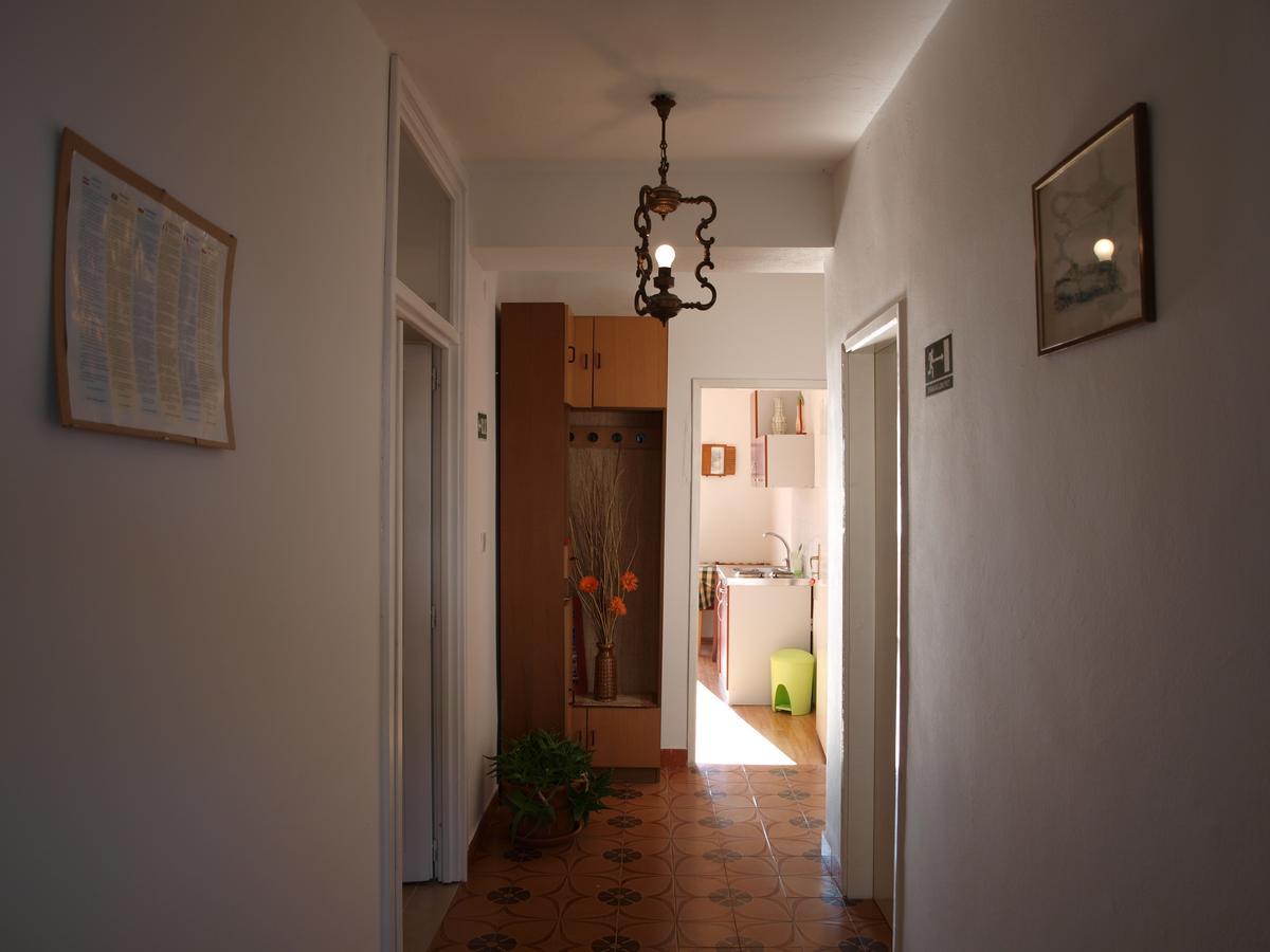 Apartments Nadia Igrane Buitenkant foto